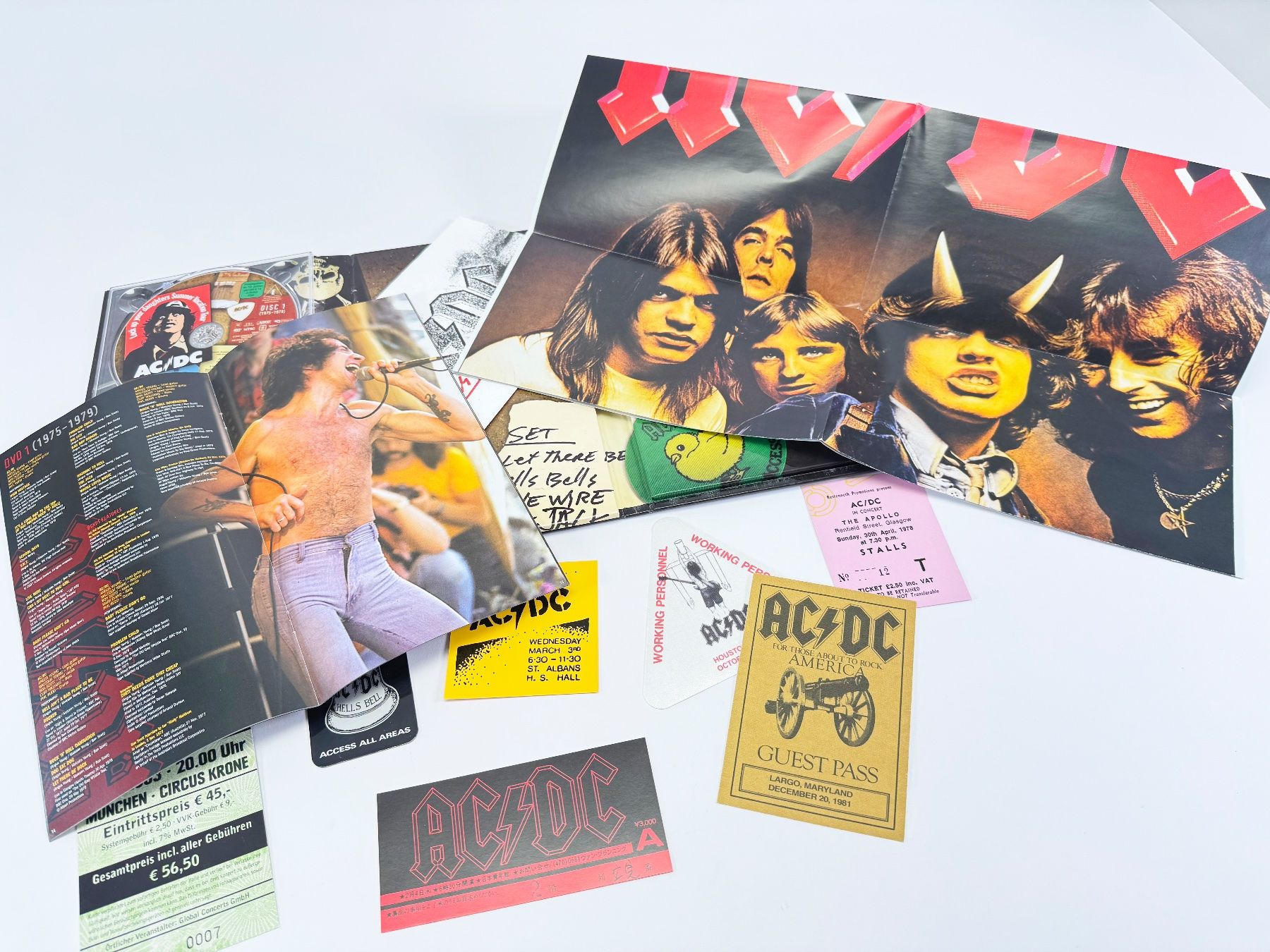 Tutti i DVDs: AC/DC - Plug Me In 3 DVD Collector's Edition Box Set – Usato da Winterthur venduto da Roli56 2