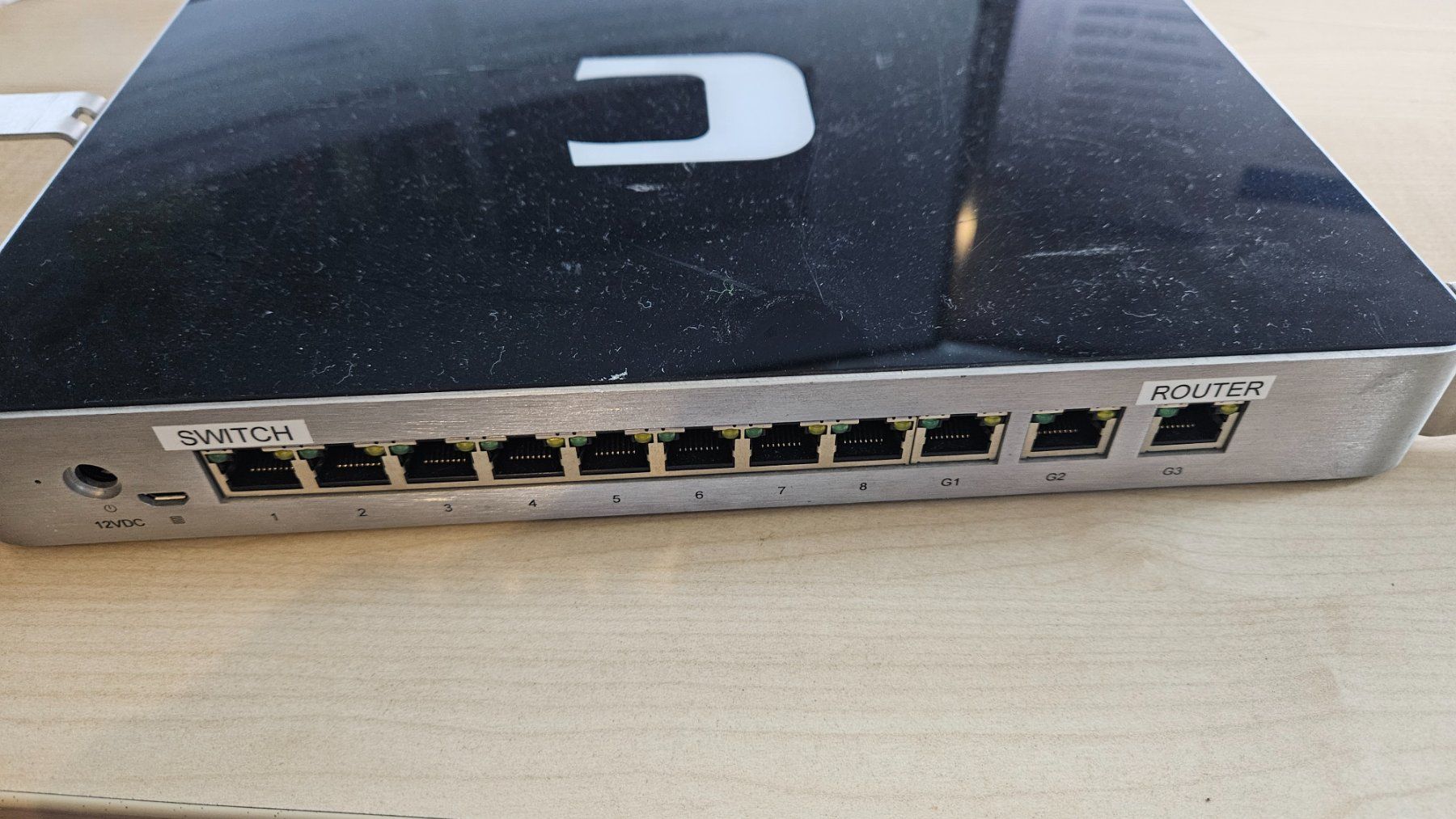 Firewall: Clavister Eagle Series E7 – Professionelle Netzwerk-Firewall – Gebraucht aus Môtier (Vully) von K.U.M. 1