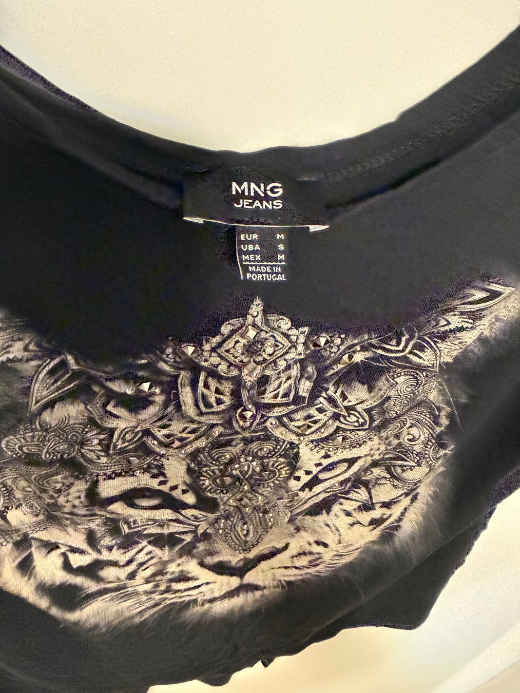 Mango Tops: Mango - Top - schwarz mit Tigermotiv - M – D'occasion à Zug par tami12 1
