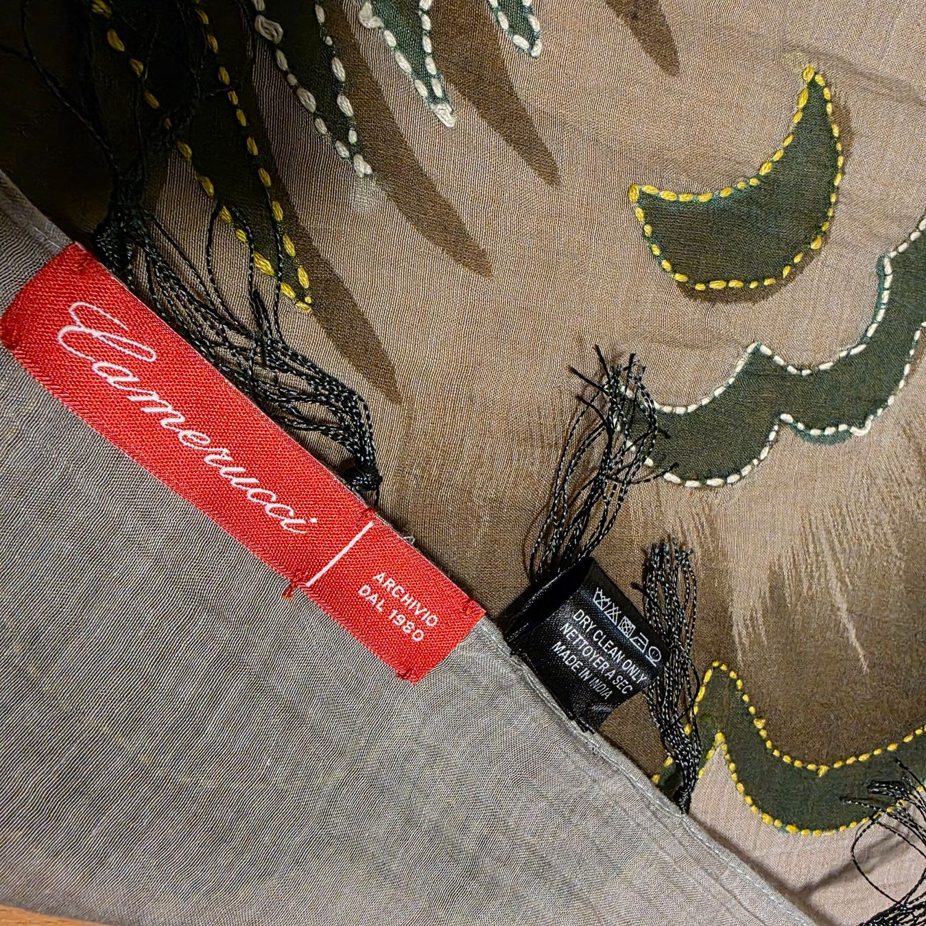 Foulards, Tücher & Schals: Camerucci Seidenschal mit Baumwolle ,neuwertig – Gebraucht aus Wald ZH von CapLux 1