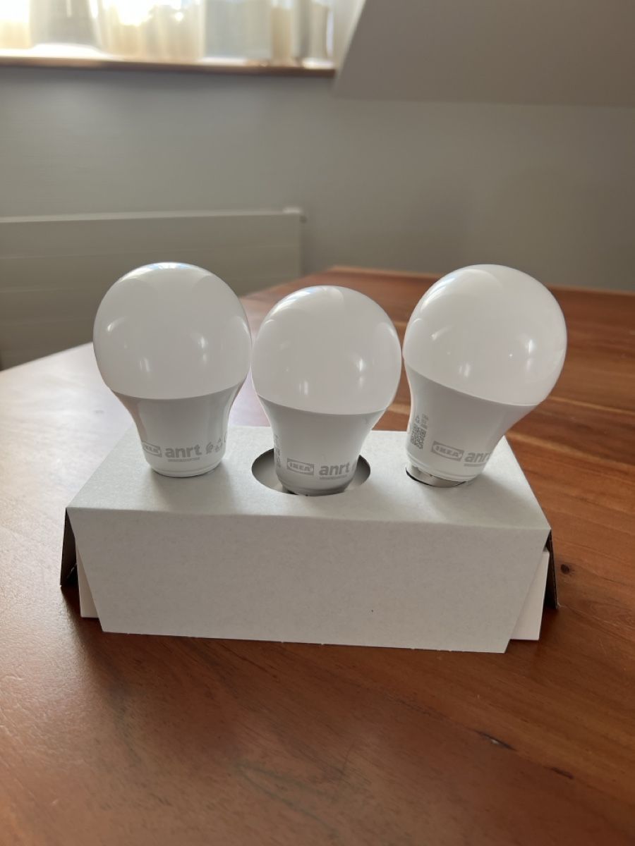 Ikea Lampade: Neue IKEA SMART Lampen – Nuovo (secondo la descrizione) da St. Gallen venduto da ram_8bqc
