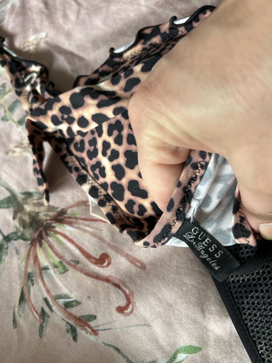 Guess Maillots de bain & Bikinis: Bikini S Guess calzedonia – D'occasion à Oberdorf BL par Luka02 1