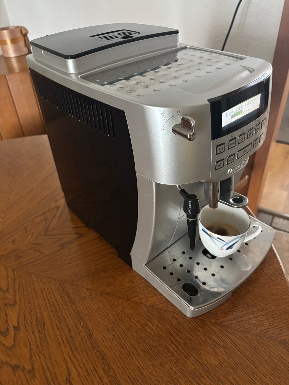 De'Longhi Kaffeemaschinen & Espressomaschinen: Kaffeemaschine De´Longhi Magnifica S Plus – Defekt aus Gossau SG von Gusho 2