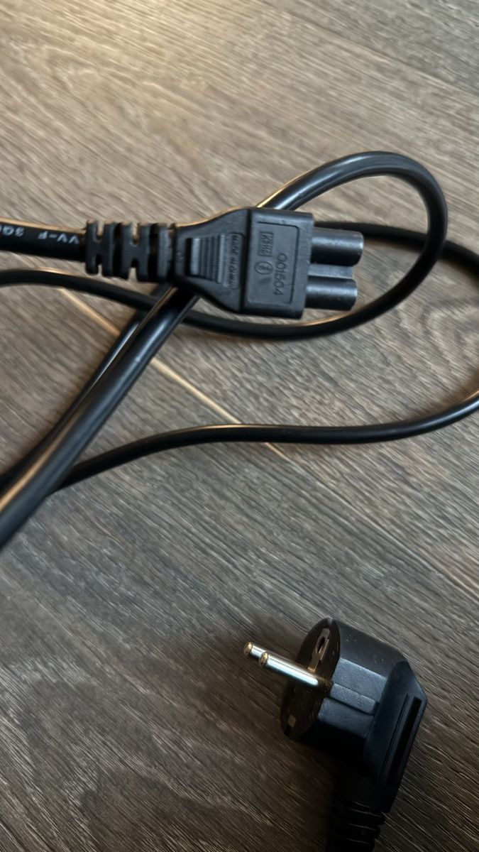 Cavi: Kable  2-polig mit Schuko Stecker gebraucht – Usato da Euthal venduto da 99Antik 2