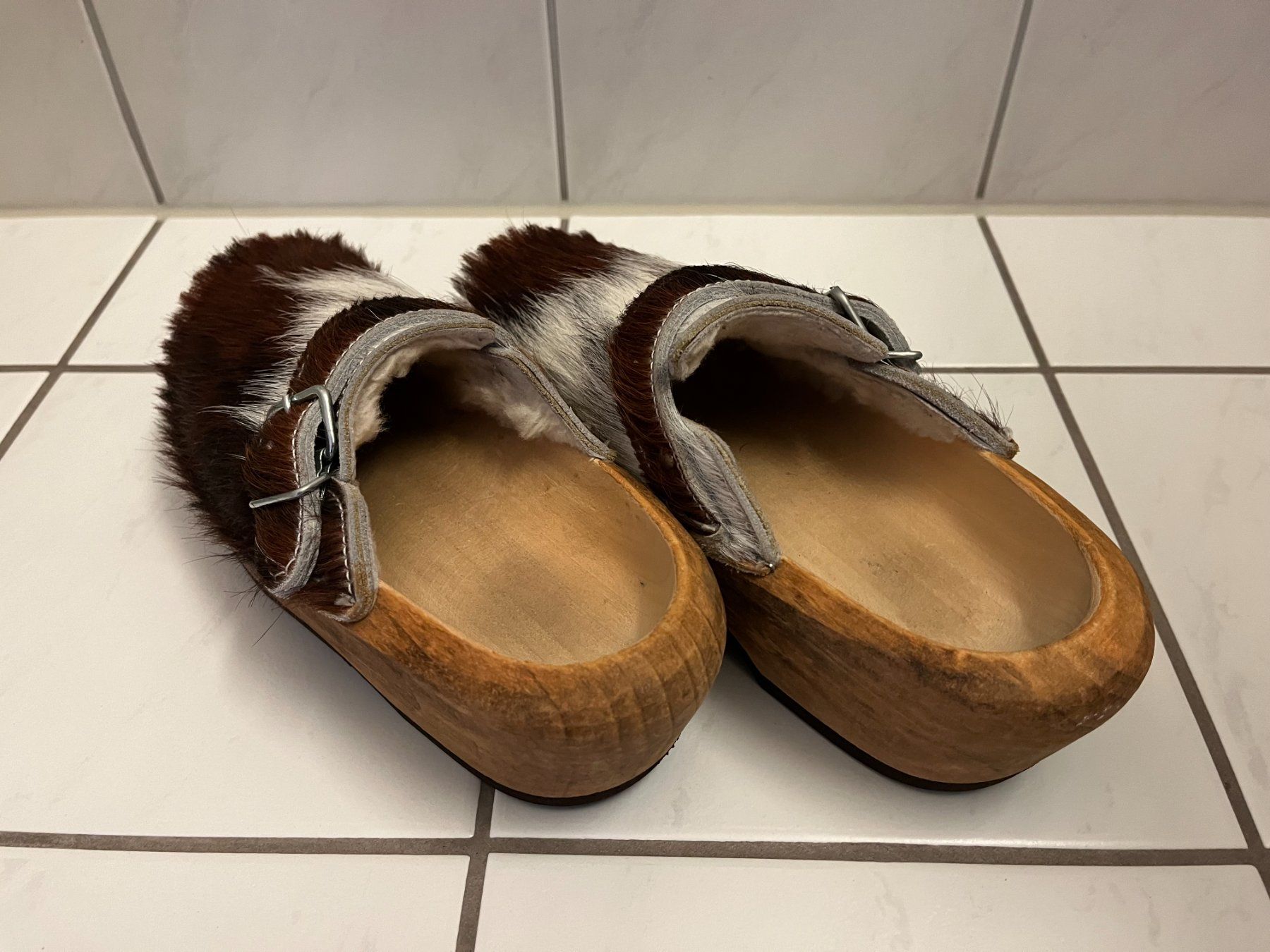 Scarpe da uomo: Holzschuh in Rindfell, Grösse 34 – Nuovo (secondo la descrizione) da Wattwil venduto da Baschi77 2