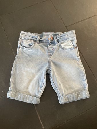 Jeans-Shorts f. Mädchen Gr. 122 Sommer (54)