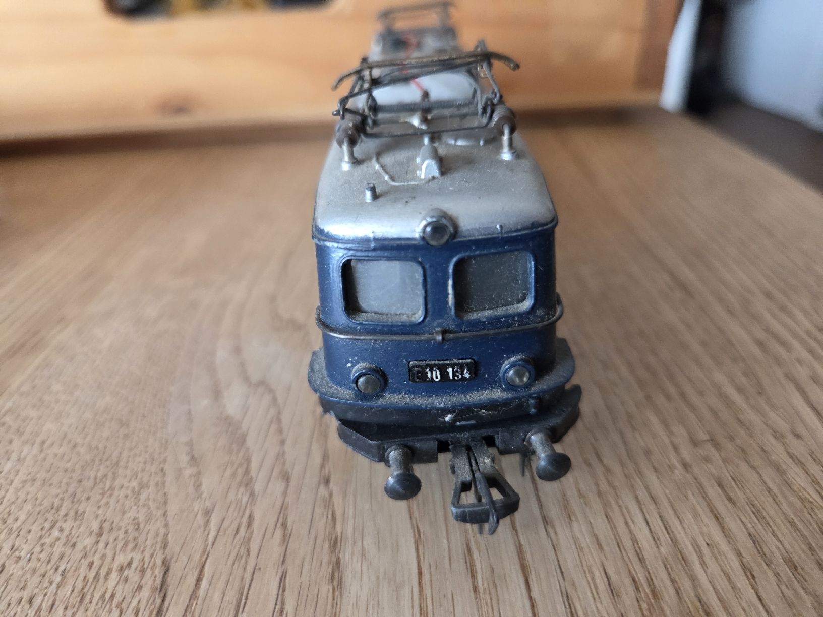 Fleischmann Modellini di ferrovie: Fleischmann Elektrolokomotive DB E10 134  – Usato da Berikon venduto da TopLok1 4