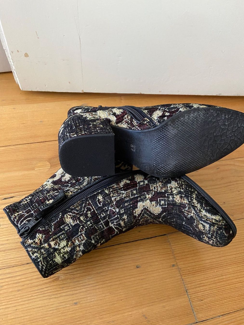 Scarpe da donna: Schuhe für Damen – Usato da Zofingen venduto da celebridade 1