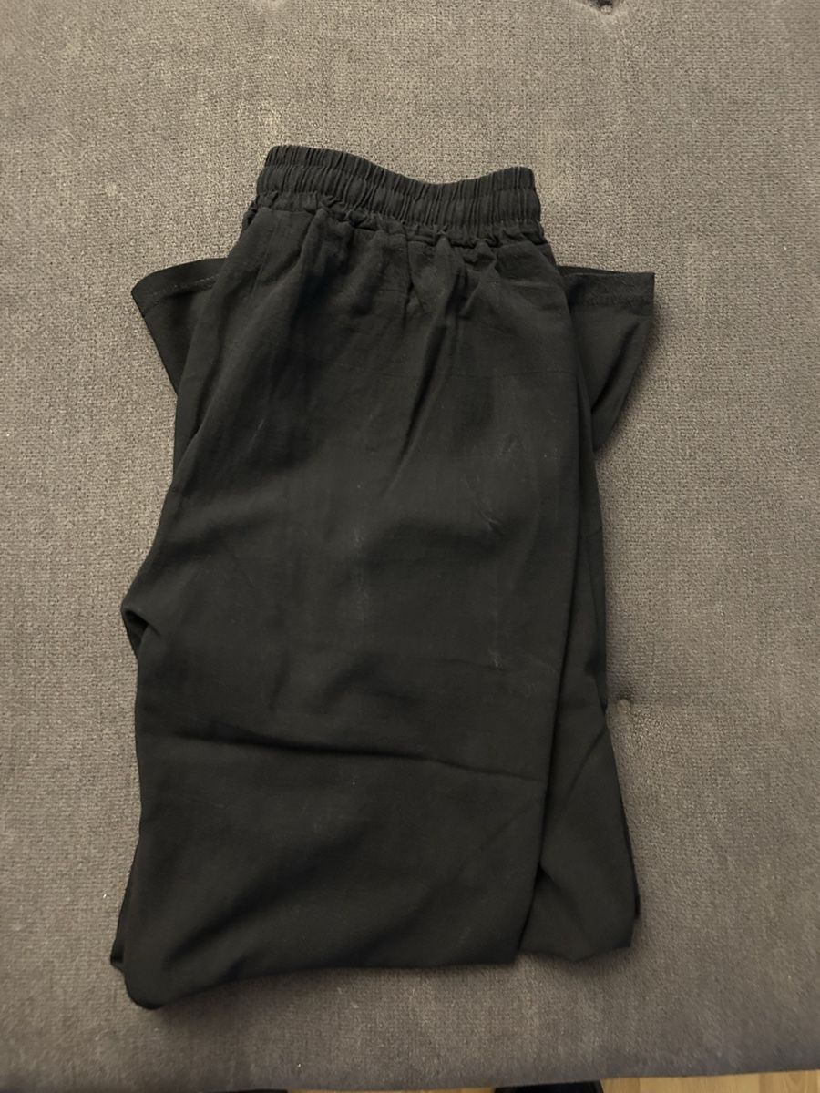 Hosen: Hosen schwarz Gr.L – Gebraucht aus Buchs ZH von SegerLegende 1