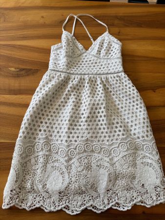 Abercrombie & Fitch Spitzenkleid Lochstickerei Gr. XS weiss