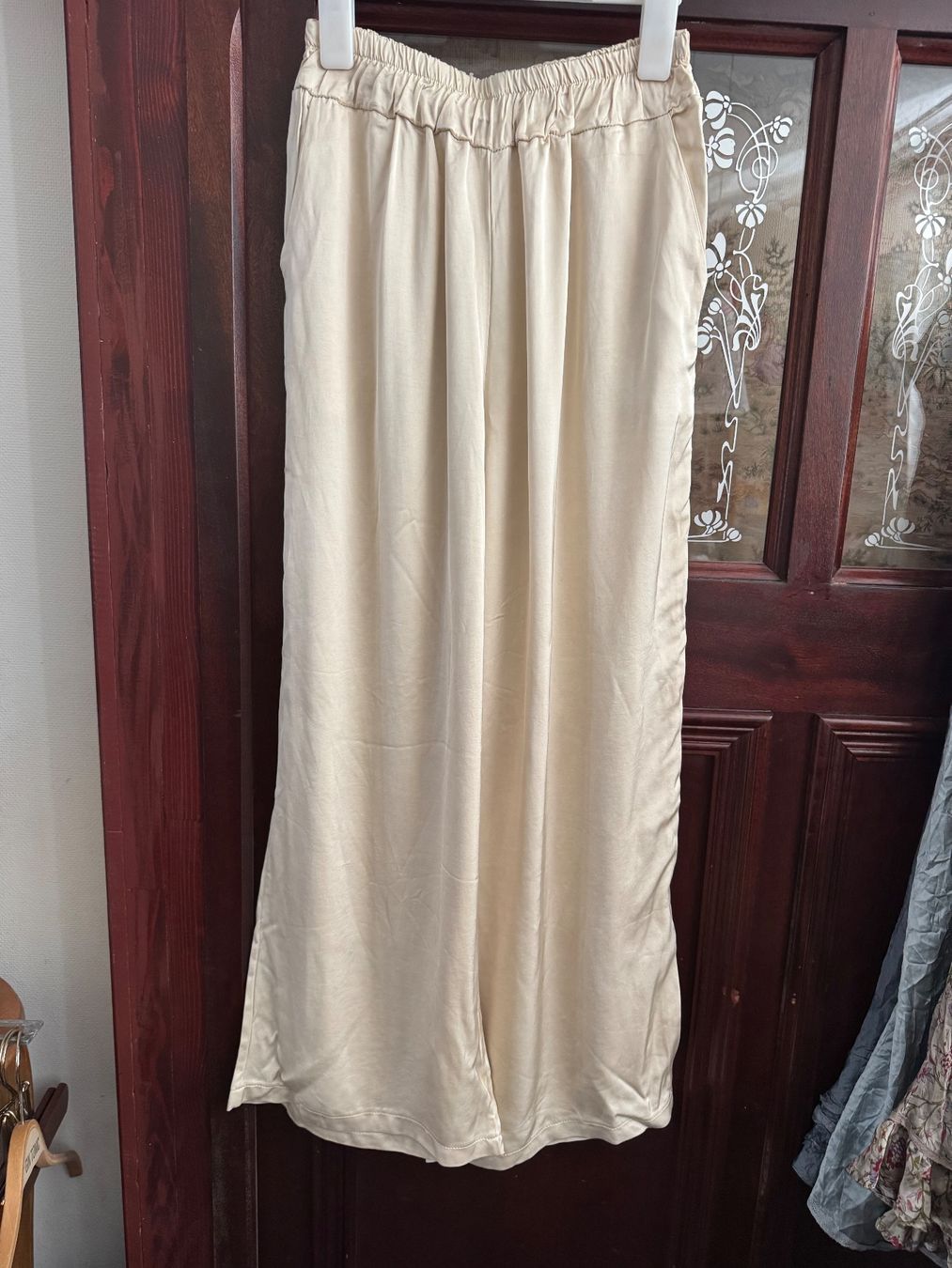 Pantaloni: Up Star Hose – Usato da Obfelden venduto da cesarina10 1