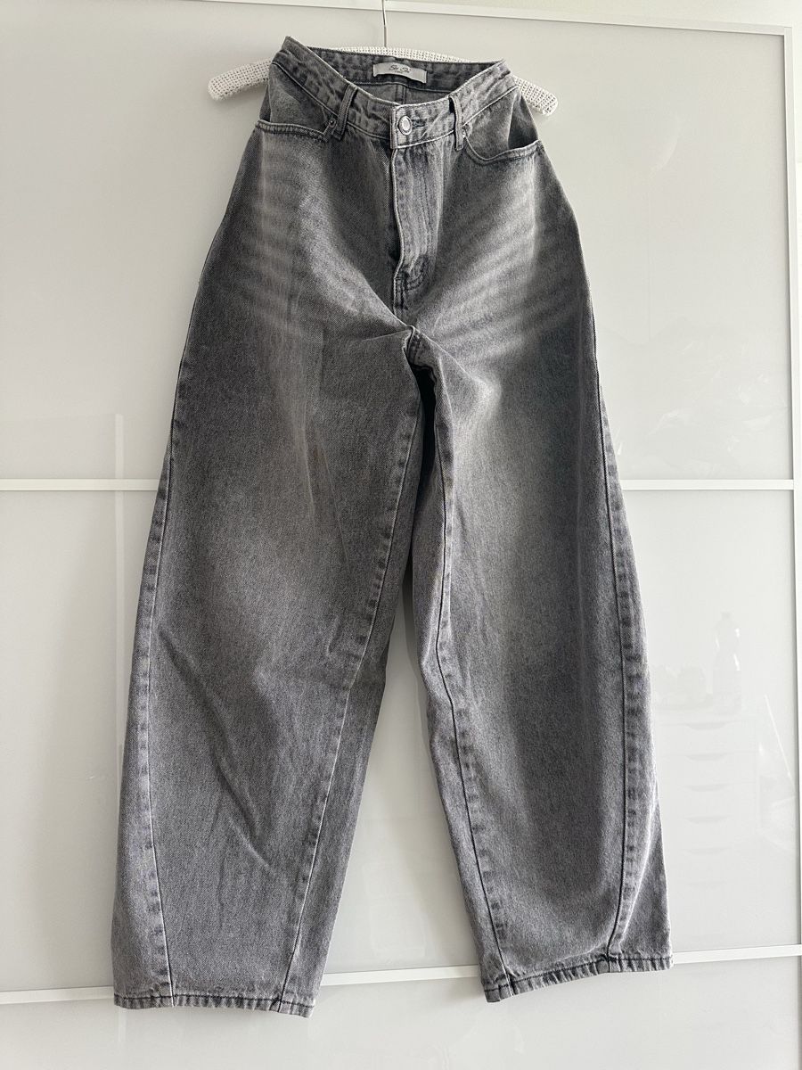 Jeans: Graue Baggy Jeans Gr. 36 – Usato da Heimberg venduto da milenasarah