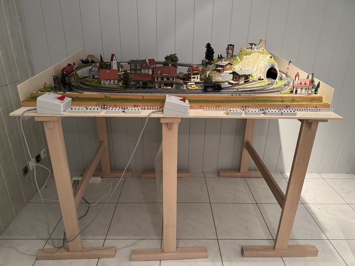 Märklin Modellini di ferrovie: Märklin Eisenbahn – Usato da Niederdorf venduto da nssc 1