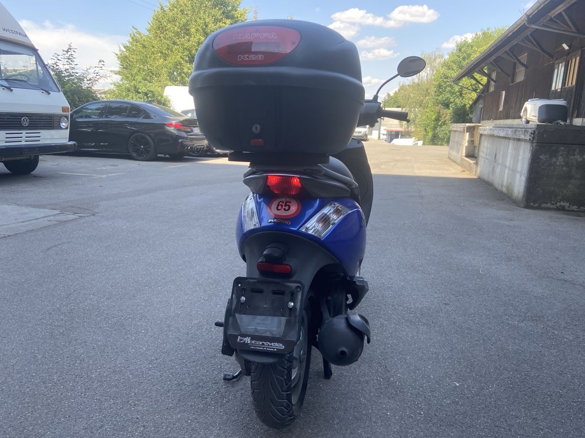 Piaggio Scooters: Piaggio zip 50 4T mit 6300 km – D'occasion à Frauenfeld par lodola1961 1