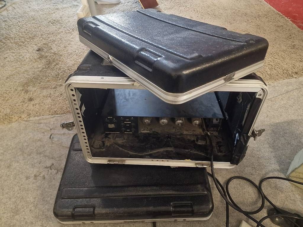 Musikinstrumente: Rack 19 pouces 6U de marque Gator – Gebraucht aus Bettens von vin_2wyp 2