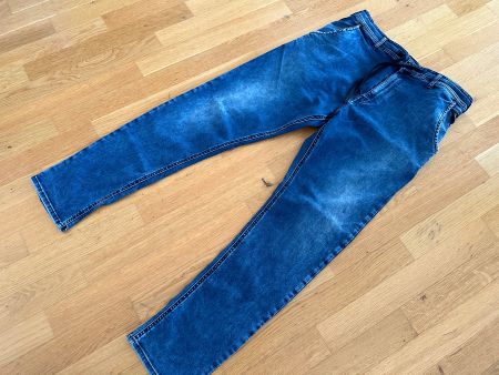 Schöne Jeans der Marke Replay Grösse 33
