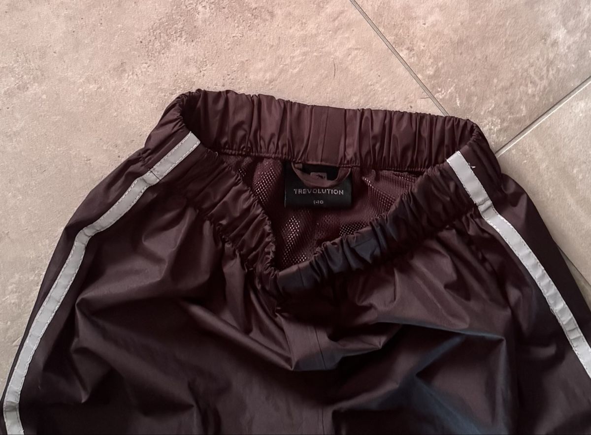 Hosen: Trevolution Regenhose Gr. 140 – Gebraucht aus Buchs SG von Scheni71 1