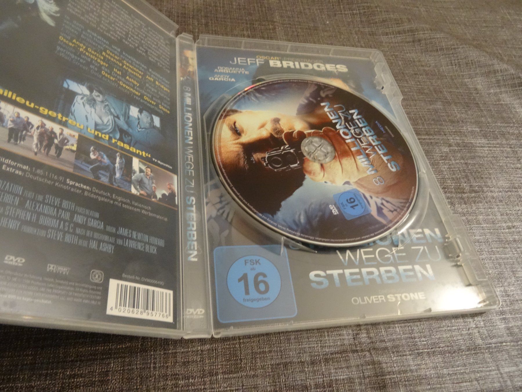 Tutti i DVDs: DVD 8 Millionen Wege zu sterben – Usato da Olten venduto da Disc-Verkauf 1
