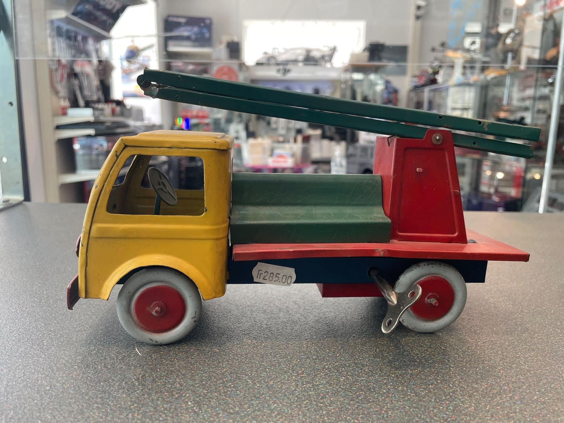 Kit di modellismo & Modellini statici: Vintage Tin model Feuerwehr 25cm – Usato da Chiasso venduto da Carrara-Modellismo 1