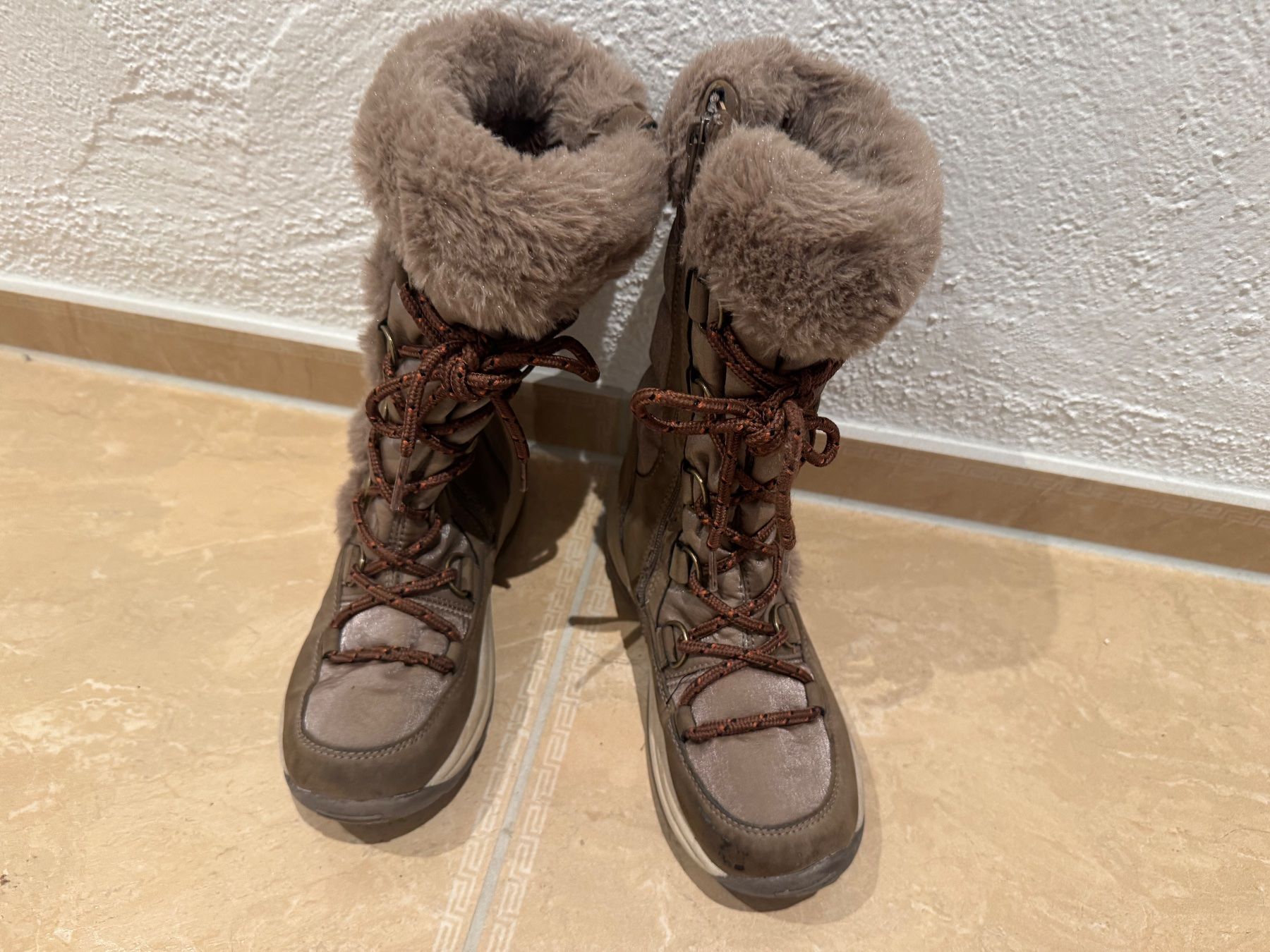 Schuhe für Mädchen: Deltex schöne warme Winterstiefel, 33 – Gebraucht aus Klingnau von Markus14 2