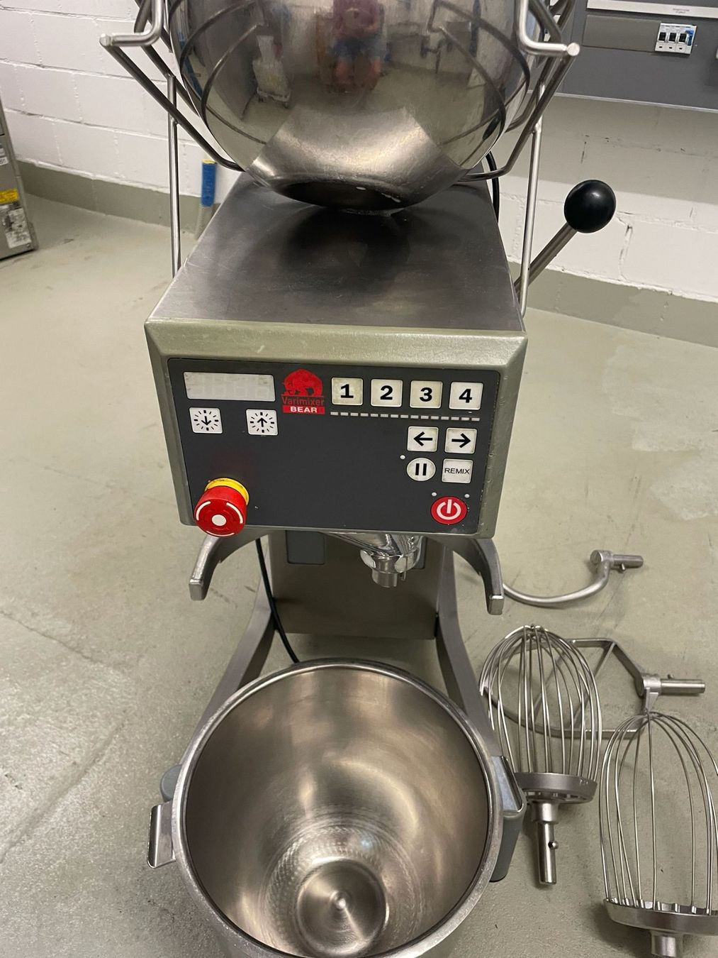 Elettrodomestici da cucina: Rotor Knetmaschine RN10/VL 2 – Usato da Engelberg venduto da ziseli9 1