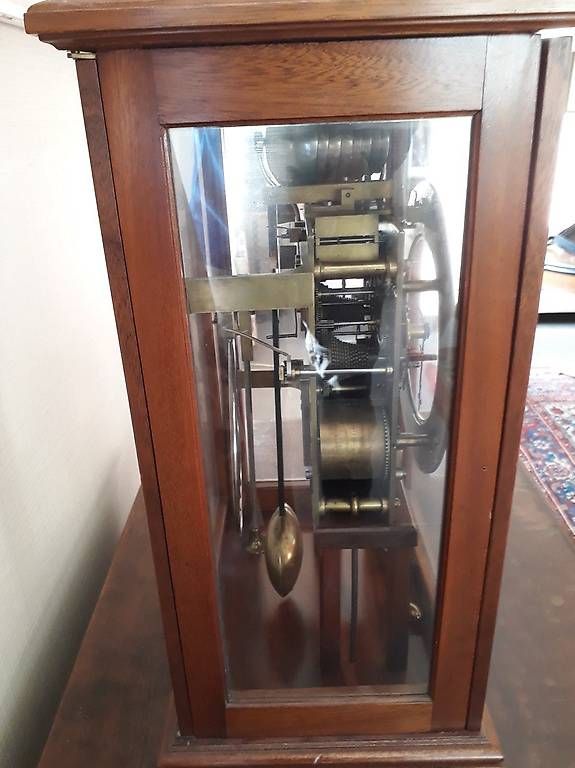 Orologi da terra & Orologi da parete: Antike Tischuhr mit Glockenspiel  – Usato da Cazis venduto da Morrisb 1