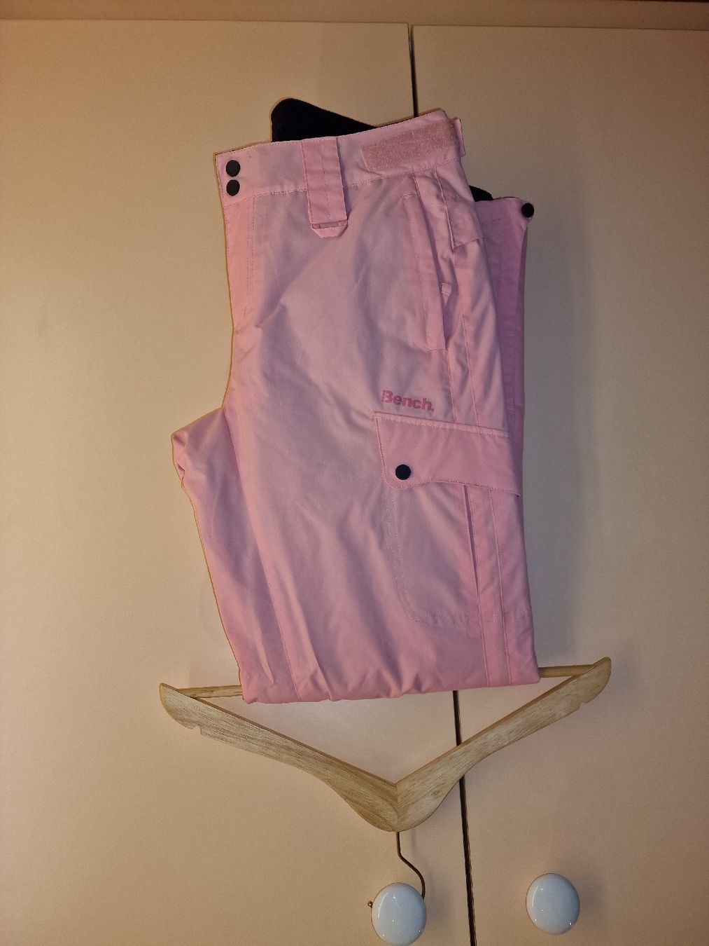 Bench Pantaloni: Bench Skihose rosa - Grösse 38/M – Usato da Bürglen UR venduto da luiroedes