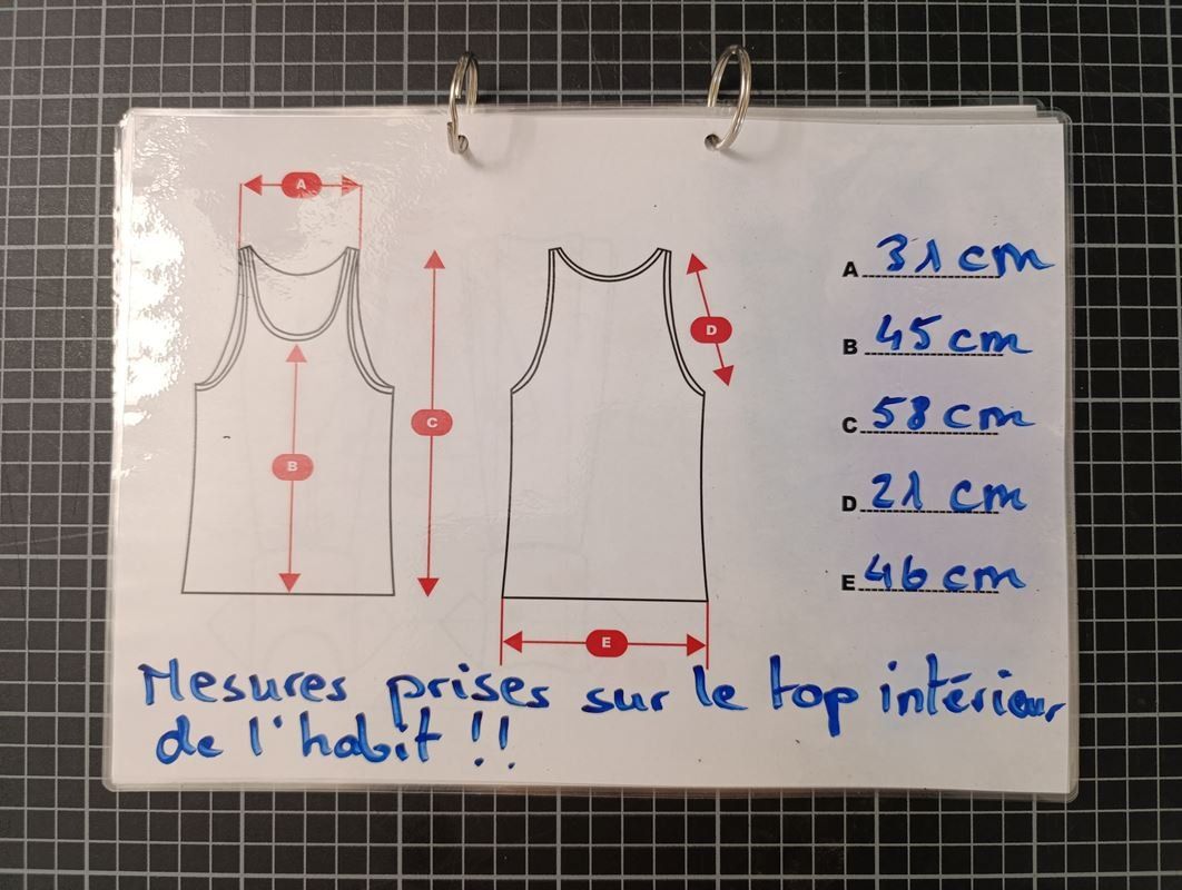 Comma Top: COMMA Blouse bleue taille 36 avec pompons – Usato da Thielle venduto da Plusvalue_Neuchatel 3