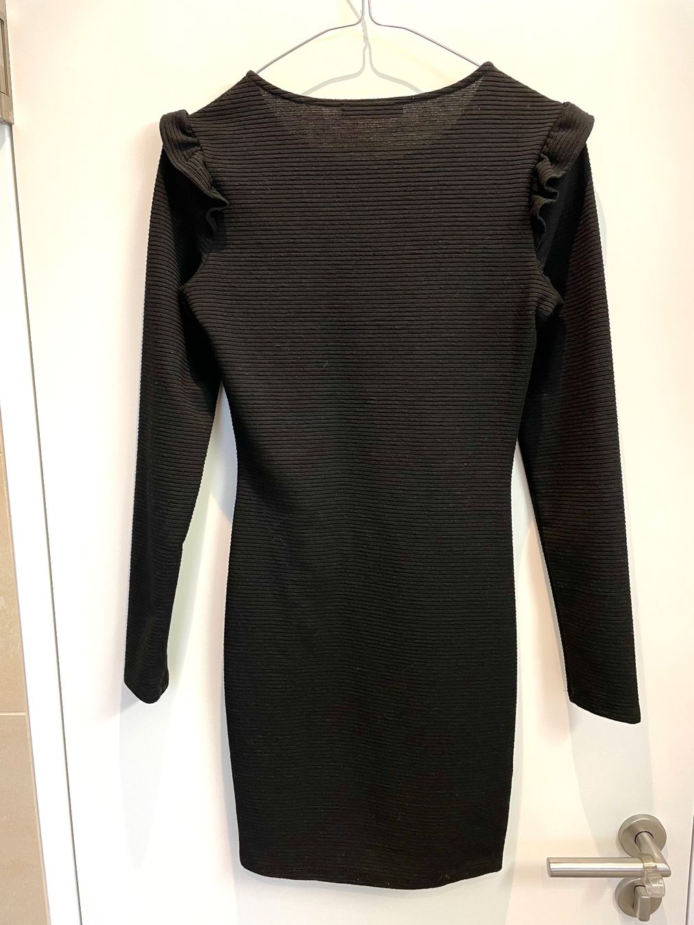 Mango Vestiti: Schwarzes Strickkleid Mango (XS) – Usato da Triesen venduto da antonellaaa_ 4