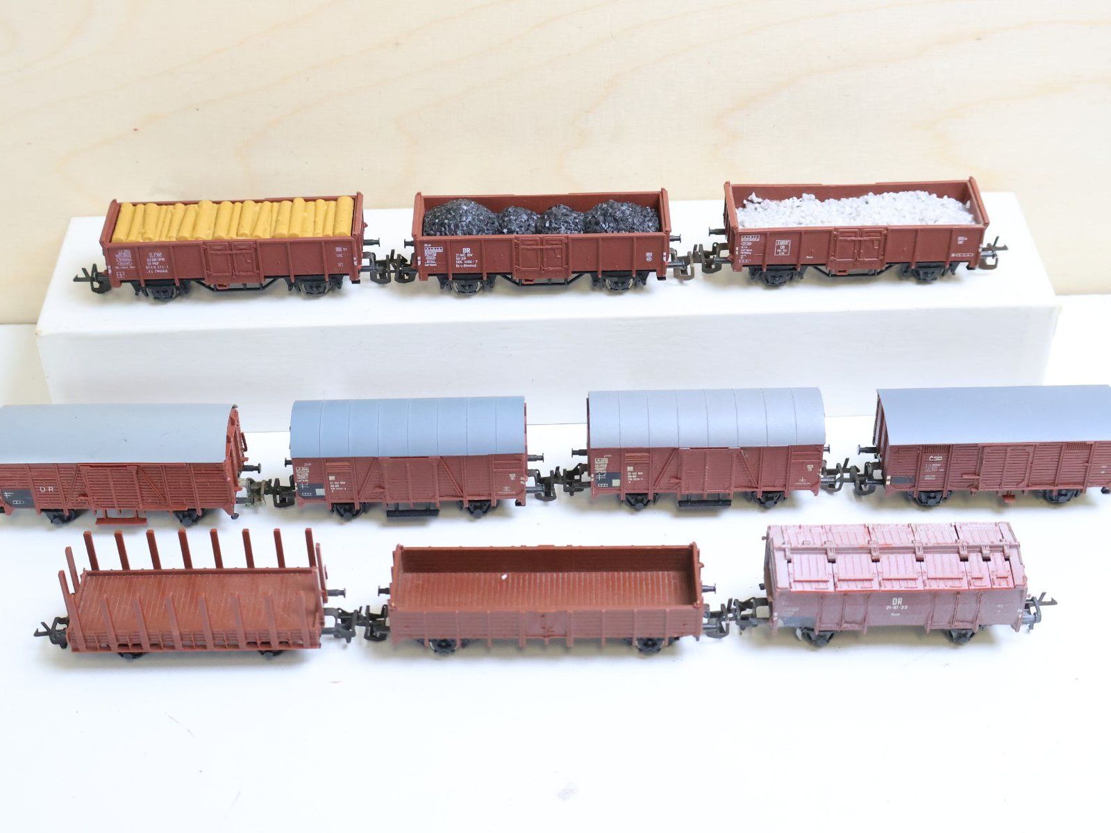 Modellini di ferrovie: Zeuke & Co 10 x DR Güterwagen Set Spur TT – Usato da Winterthur venduto da Monstera 2