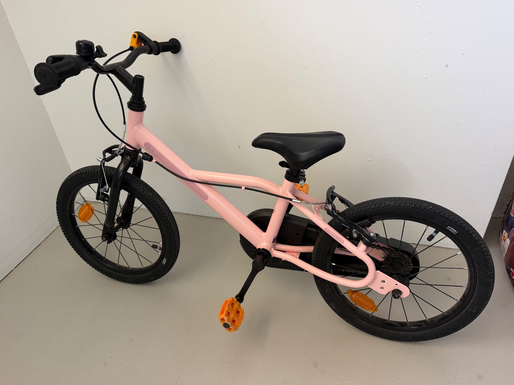 Decathlon Vélos: BTWIN Kindervelo rosa – D'occasion à Bubendorf par glitchCat