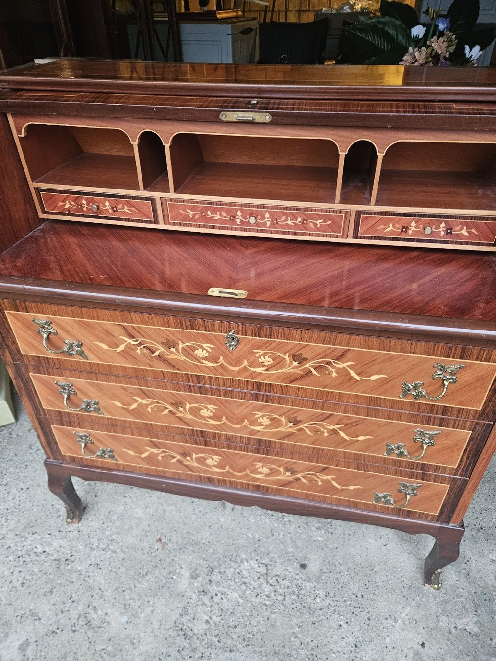 Cassettiere: Louis XV Stil Sekreter – Usato da Rickenbach b. Wil venduto da nic_8ljr 2