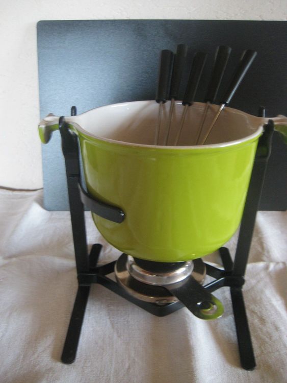 Service à Fondue Le Creuset Enzo Mari "La Mama" – Vintage Noir Avec Fourchettes