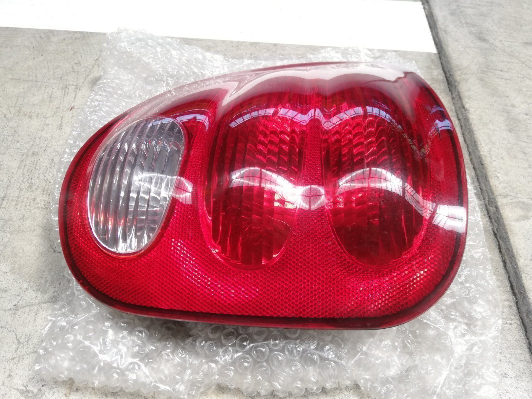 Ford Tutti pezzi di ricambio auto: Original Ford F150 Pickup Heckleuchte – Usato da Alpnach Dorf venduto da Americandream 1