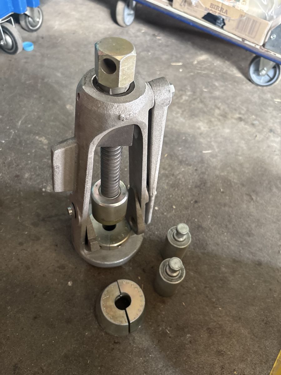 Tutte le macchine: Synflex Hydraulikschlauchpresse – Usato da Fulenbach venduto da MF-Fan