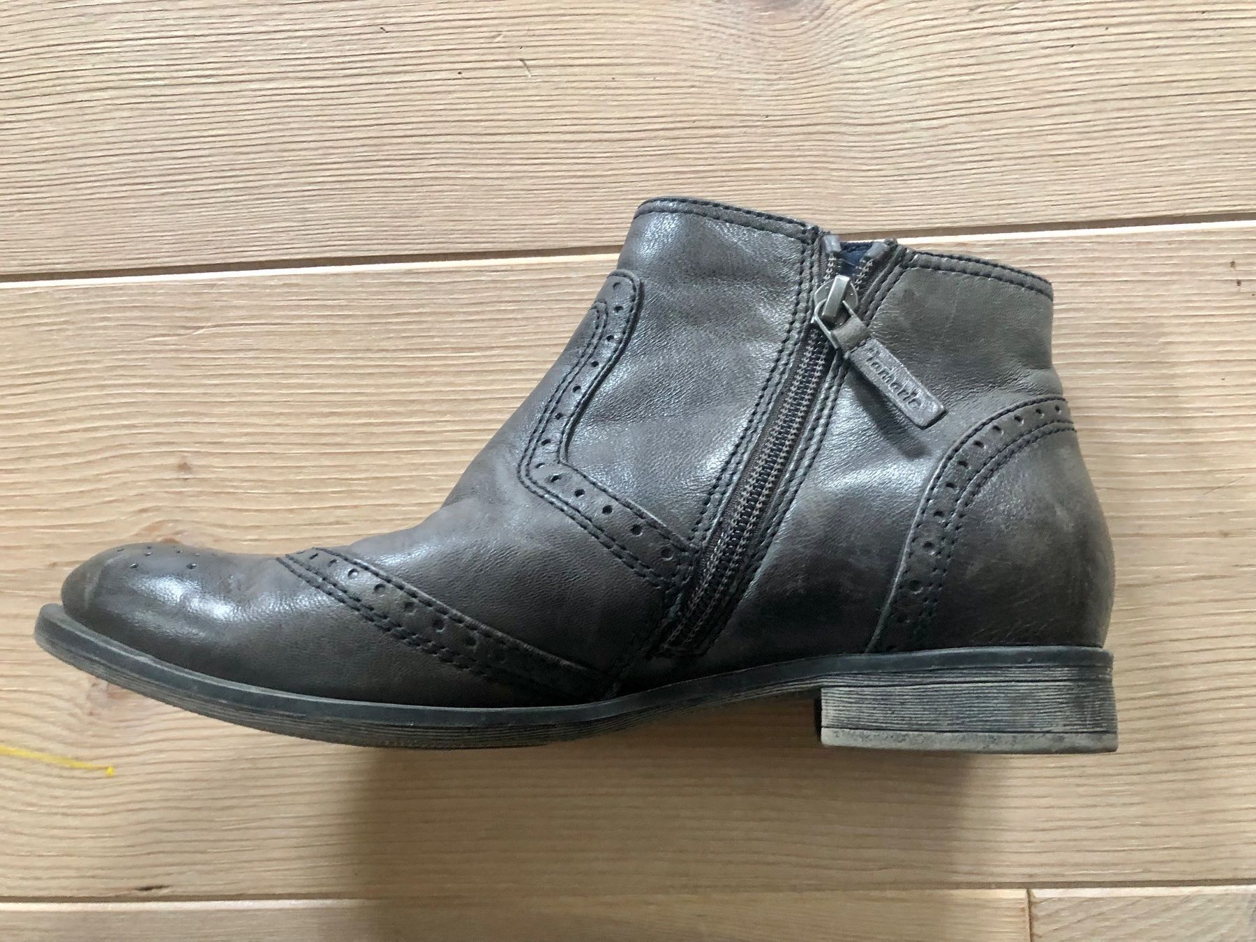 Tamaris Scarpe da donna: Leder Schuhe von TAMARIS Gr. 36 – Usato da Schwerzenbach venduto da frauminze 1