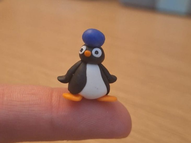 Case e mobili per bambole: Pingu Setzkasten, Miniaturen – Nuovo (secondo la descrizione) da Zürich venduto da HandmadeTinyFood