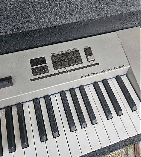 Strumenti musicali: Piano électrique de marque KAWAI  – Usato da Lausanne venduto da Louvin5245 3