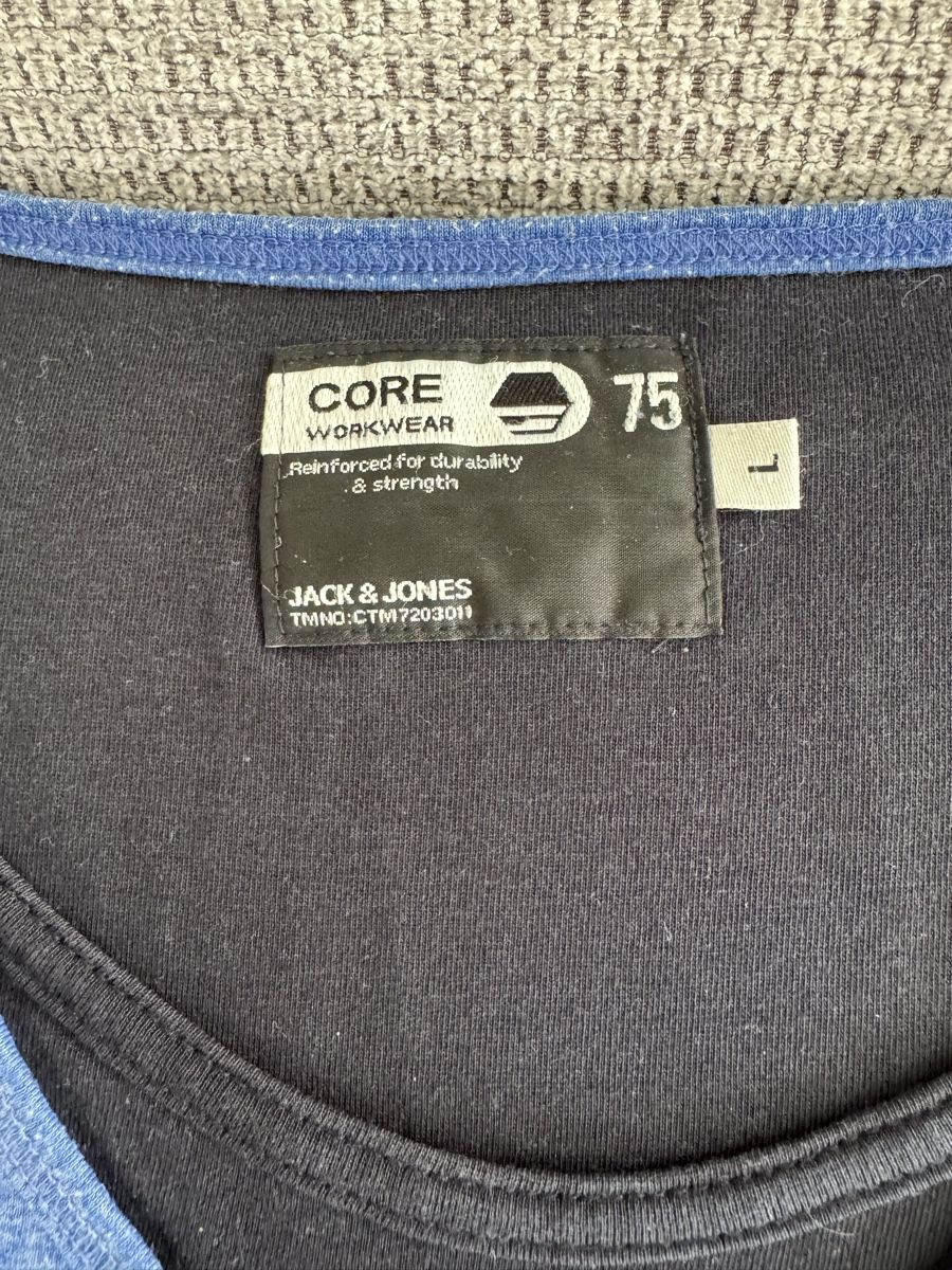 T-shirt: T-Shirt Jack&Jones Grösse L – Usato da Regensdorf venduto da scheissspiel 2