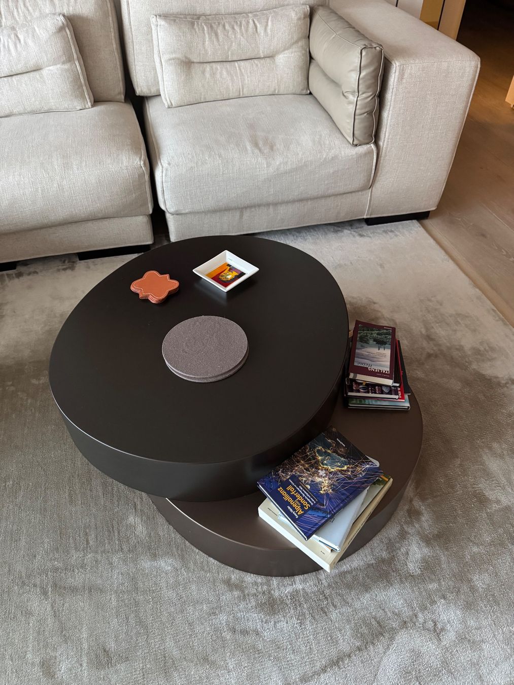 Tavoli: Coffee Table, rund Couchtisch 2 Ebenen – Usato da Stäfa venduto da kimi8905 1