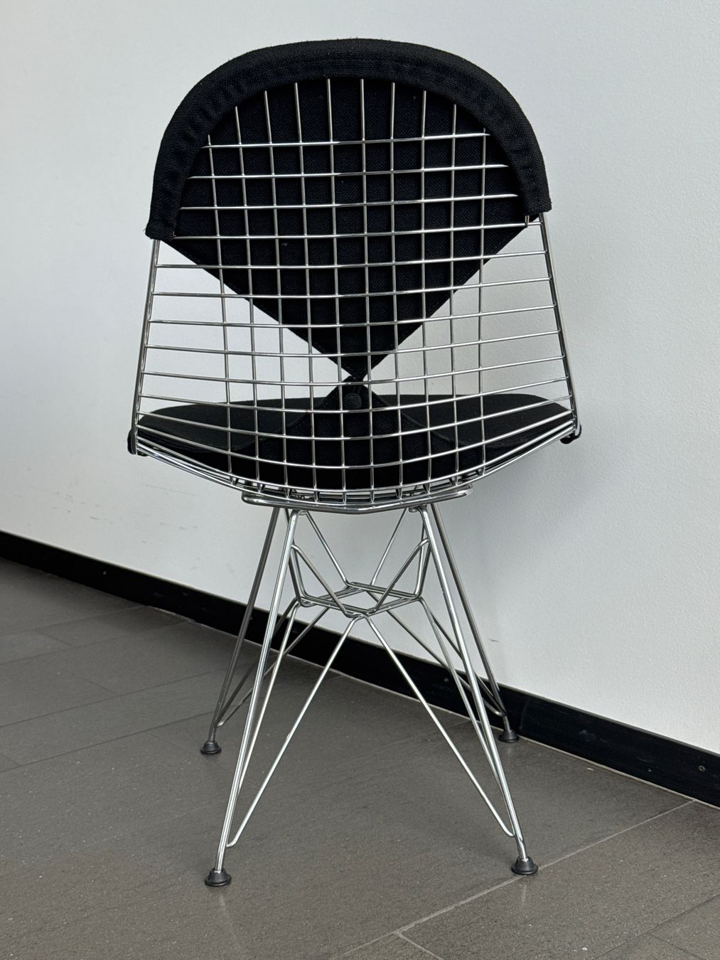 Vitra Stühle: Vitra Eames Wire Chair DKR, Chrom – Gebraucht aus Affoltern am Albis von Zapro 2