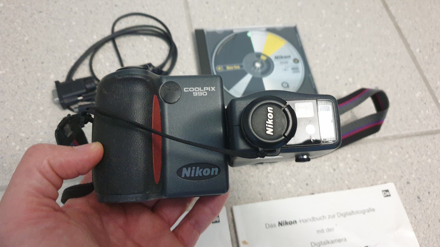 Nikon Appareil photo: Nikon COOLPIX 990 – D'occasion à Stäfa par Supertramp73 4