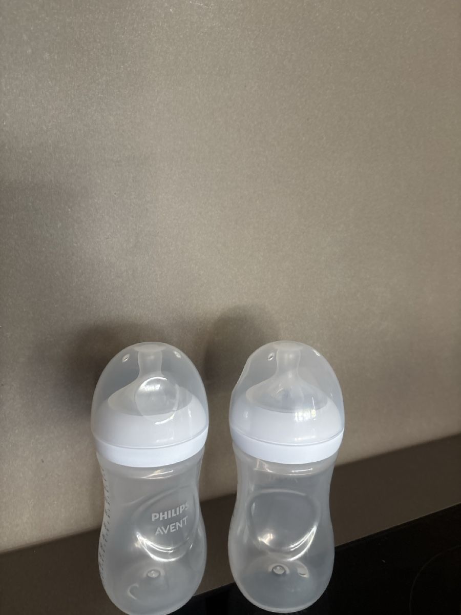 Avent Repas pour bébés: 2 mal Philips Avent Flaschen – D'occasion à Lyss par Prinzess99