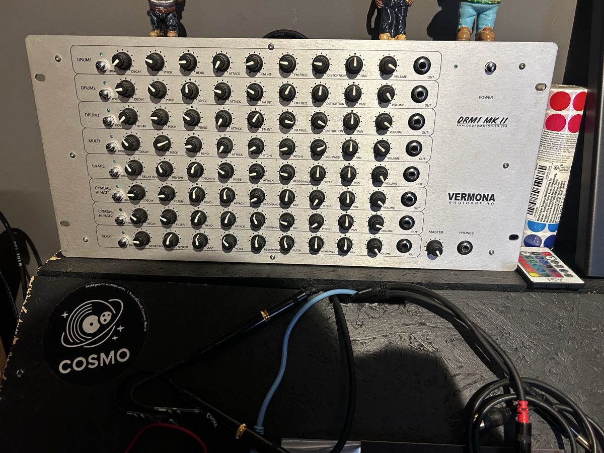 Vermona Musikinstrumente: Vermona DRM II Mk II Analog Drum Synthesizer – Gebraucht aus Sirnach von Luca1217