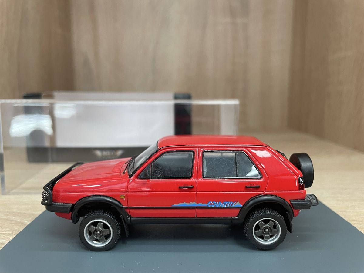 Volkswagen Modellini d'auto: Vw Golf 2 Contry 1/43 Neo – Nuovo e nell'imballaggio originale da Paradiso venduto da jovica1987