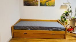 Daybed with pull-out bed and drawers wood good condition