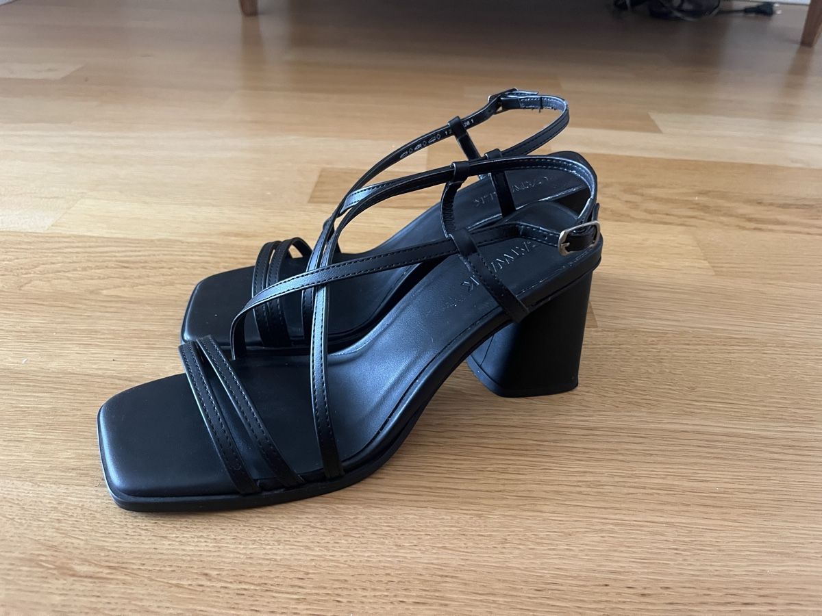 Scarpe da donna: Talons noirs – Usato da Neuchâtel venduto da Ariane_vn00