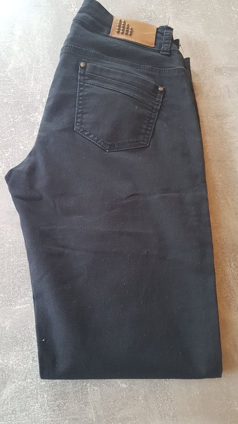 Hosen: Pantalon noir taille 38 marque Yendi – Gebraucht aus Villiers von san_jn5w 8