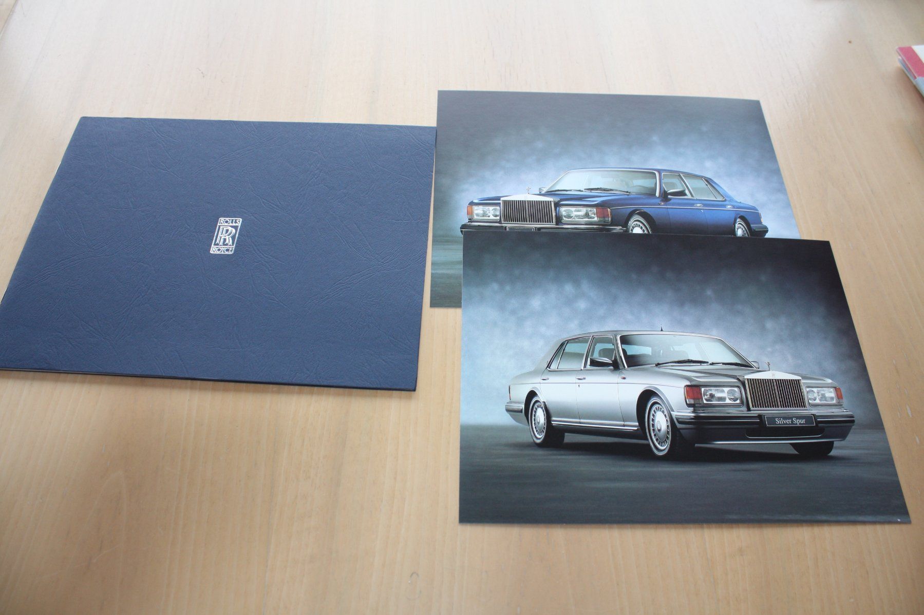 Rolls-Royce Documenti: Rolls-Royce Silver Spur/Silver Down Prospekt 90er Jahre FR – Usato da Wikon venduto da erwin400