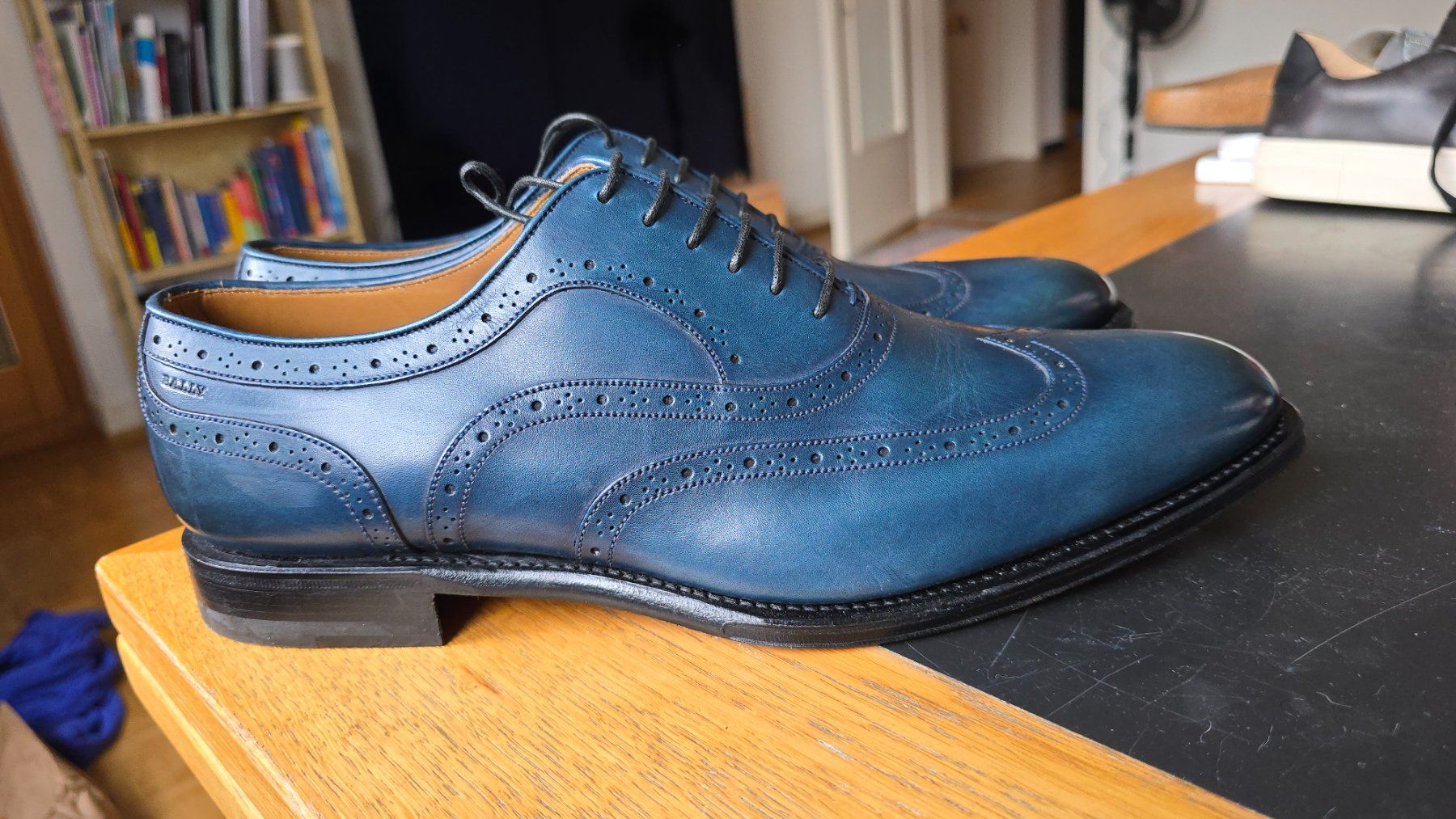 Dr. Martens Scarpe da uomo: Bally Neue  schuhe | EU 9 1/2 – Nuovo (secondo la descrizione) da Wallisellen venduto da theblacksheep 3